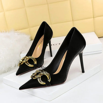 Aurelia Noir Heels