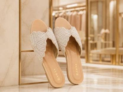 Pearl shell mule